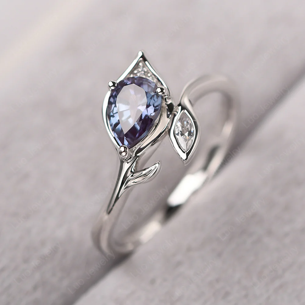Nature Inspired Alexandrite Leaf Ring - Image 2