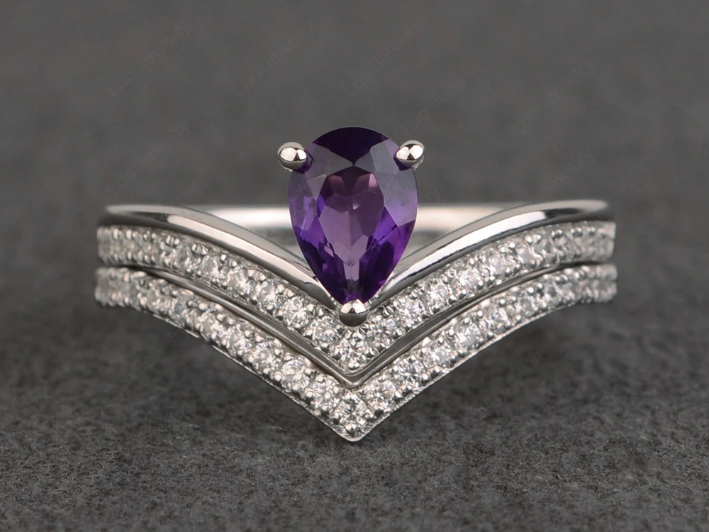 Amethyst Chevron Wedding Ring Set - Image 2