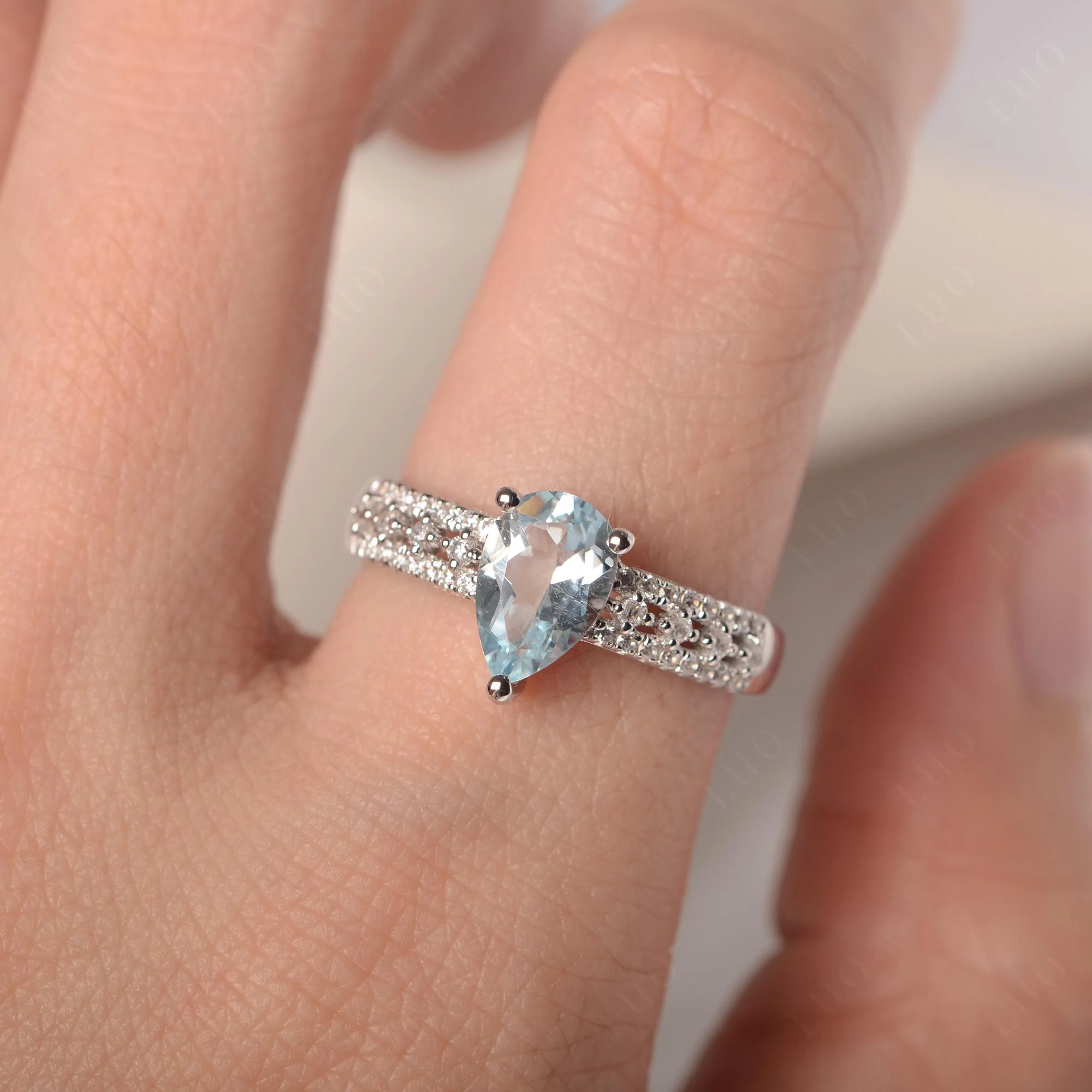 Aquamarine 3 Rows Pave Engagement Ring - Image 5
