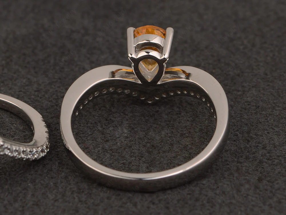 V Shaped Citrine Bridal Set Ring - Image 4
