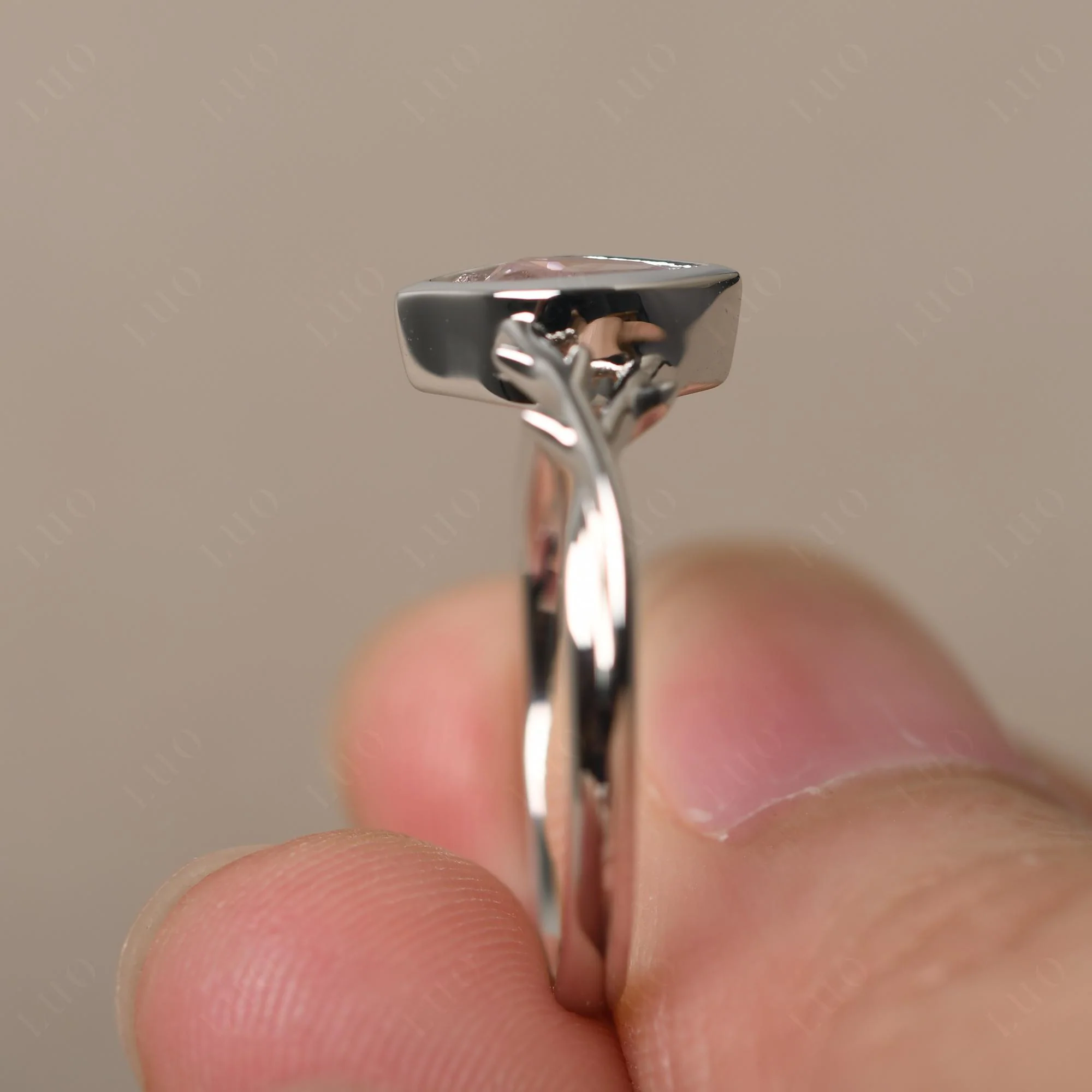 Pink Cubic Zirconia Twig Bezel Set Ring - Image 32