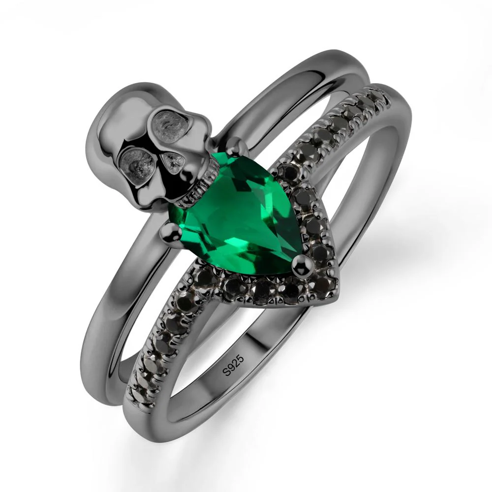 Pear Shaped Emerald and Black Spinel Halloween Ring - Image 8
