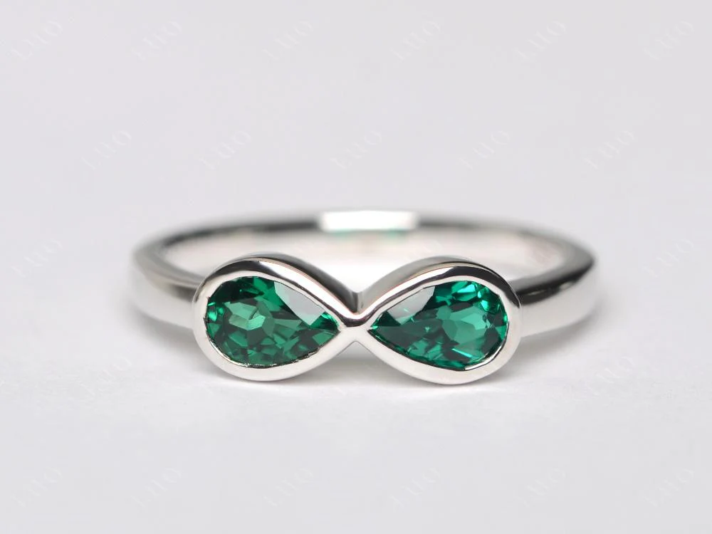 Emerald Infinity Engagement Ring - Image 10