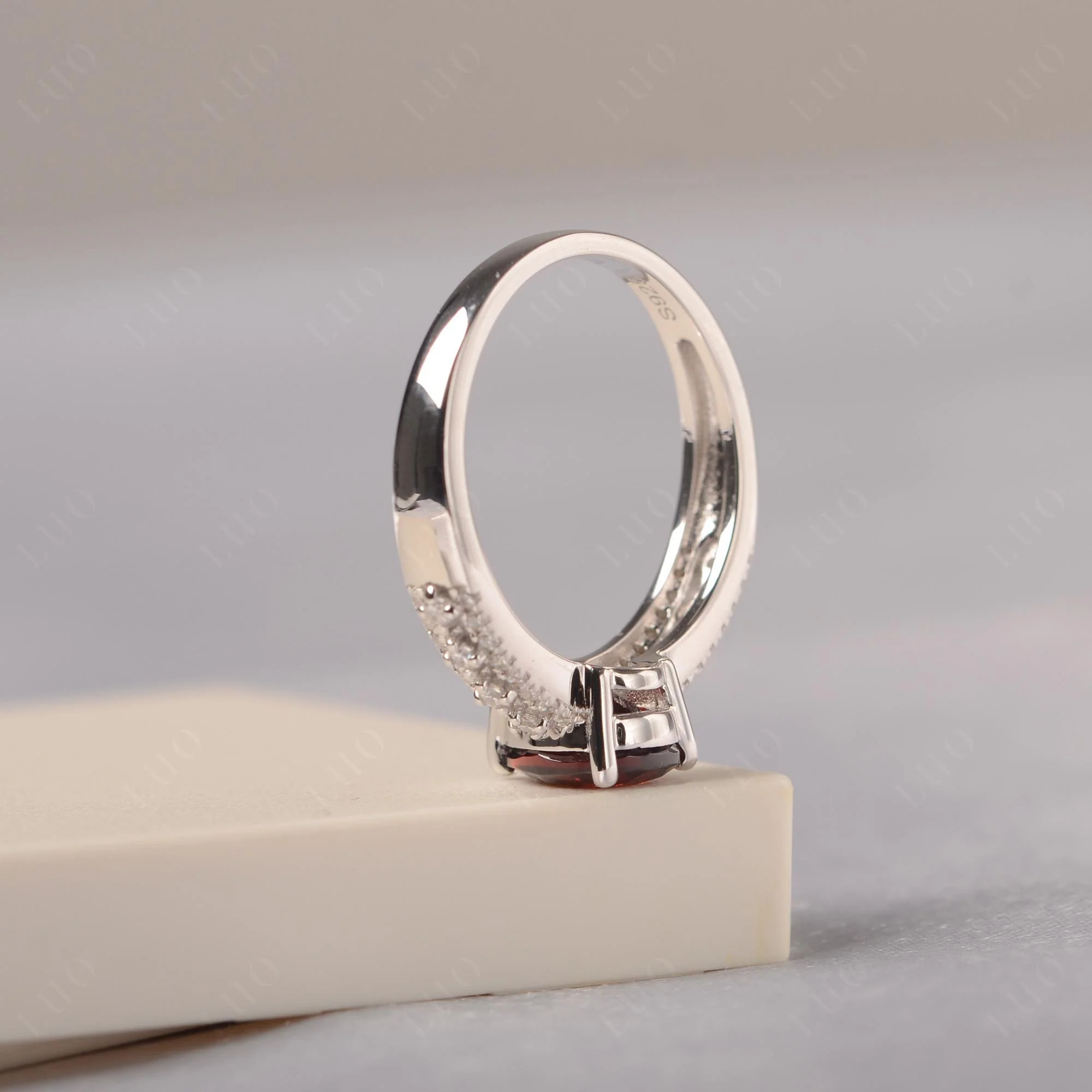 Garnet 3 Rows Pave Engagement Ring - Image 4