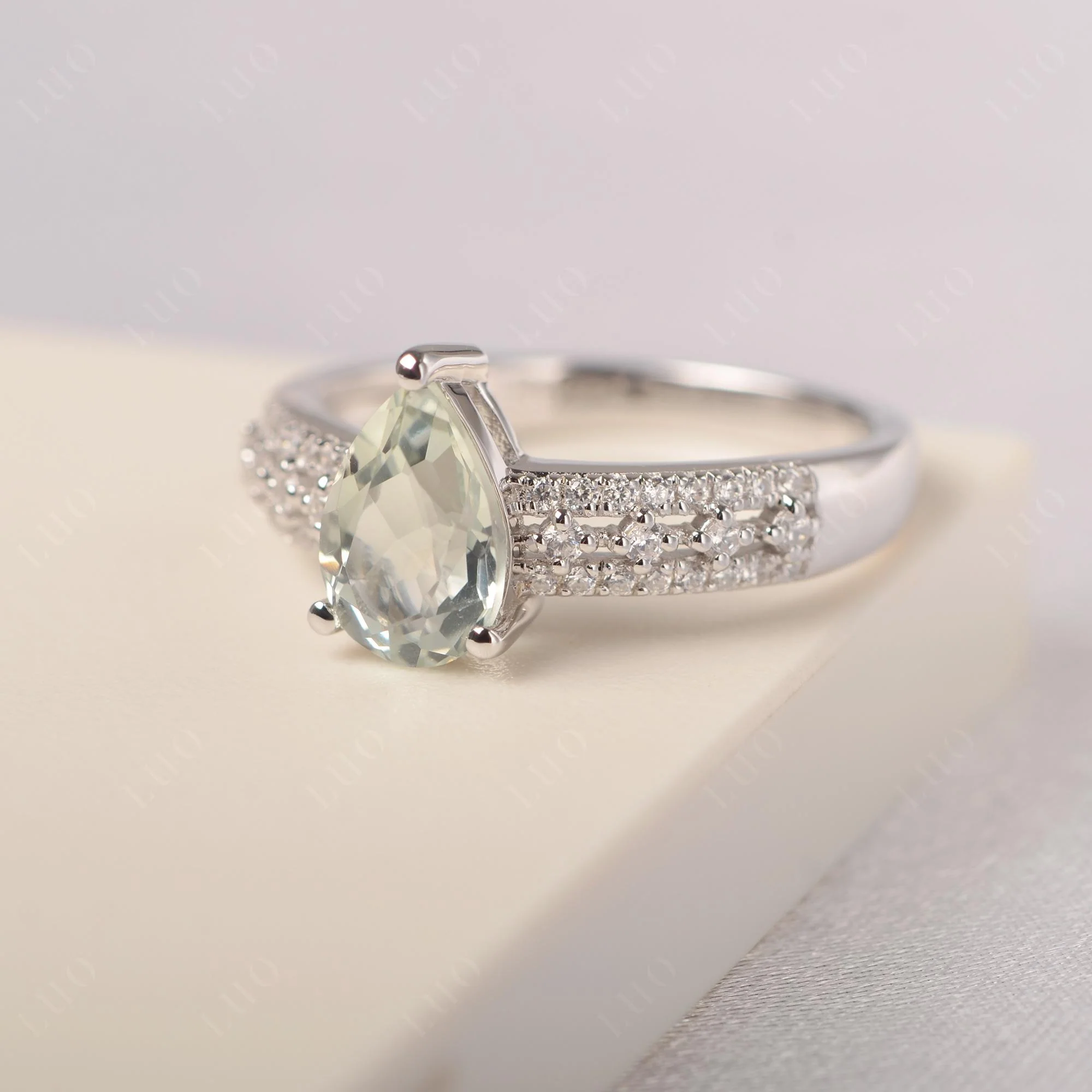 Green Amethyst Pear Shaped Promise Ring - Image 2