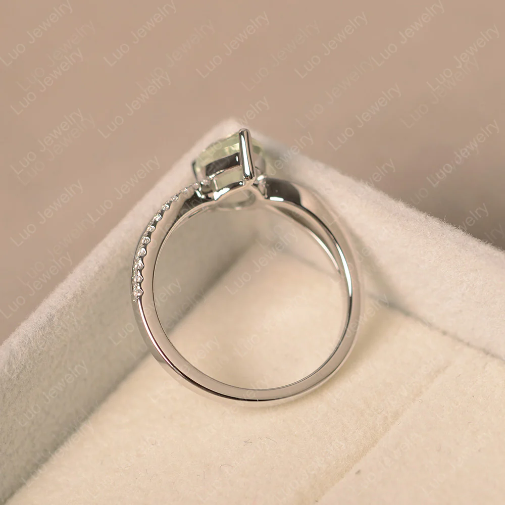 Pear Shaped Green Amethyst Ring Split Shank - Image 3