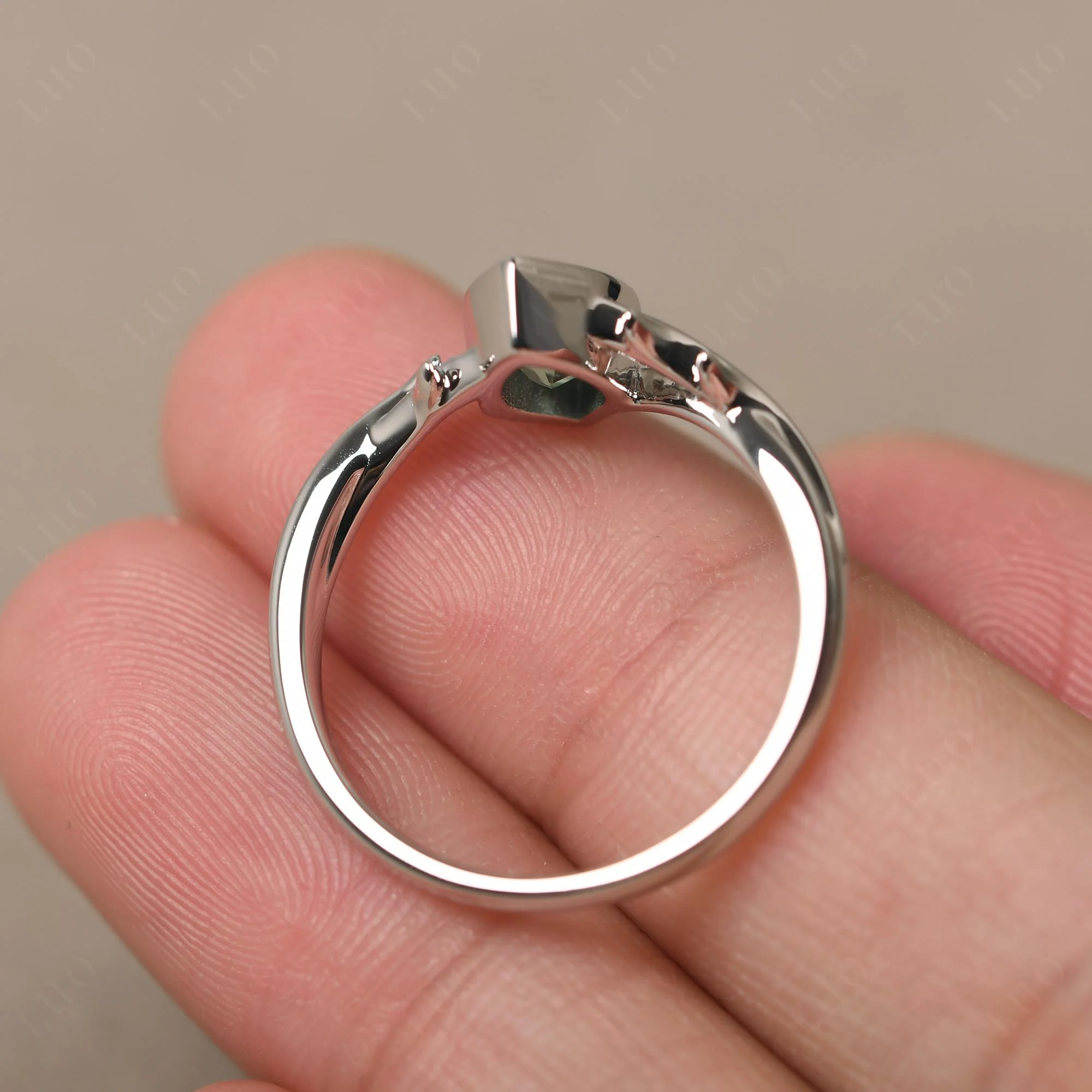 Green Sapphire Twig Bezel Set Ring - Image 31