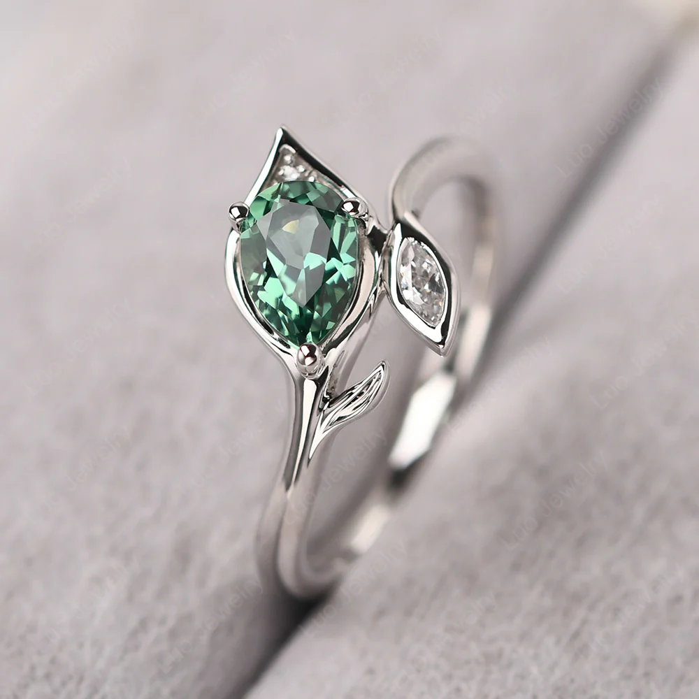 Green Sapphire Leaf Design Ring - Image 3