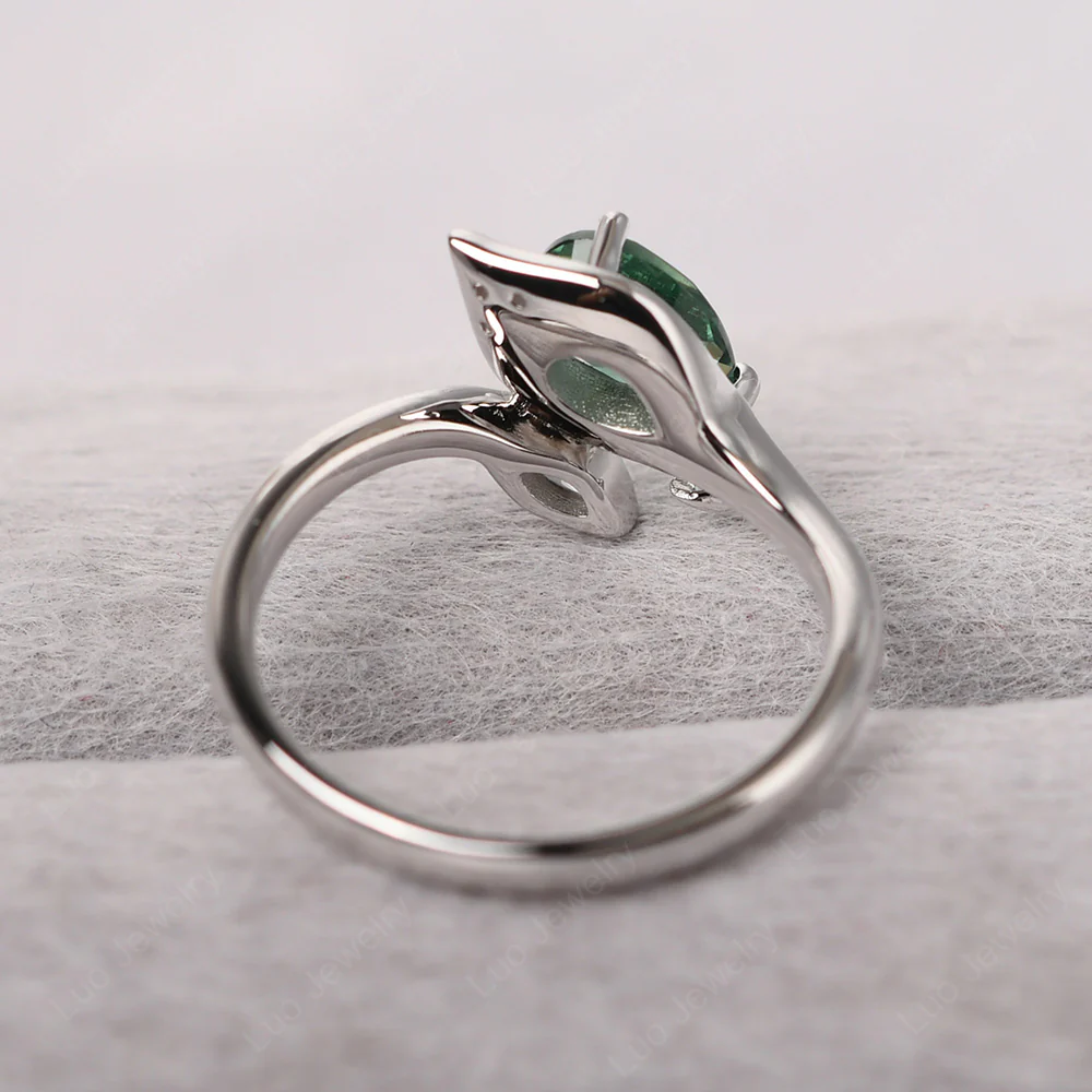 Green Sapphire Leaf Design Ring - Image 4