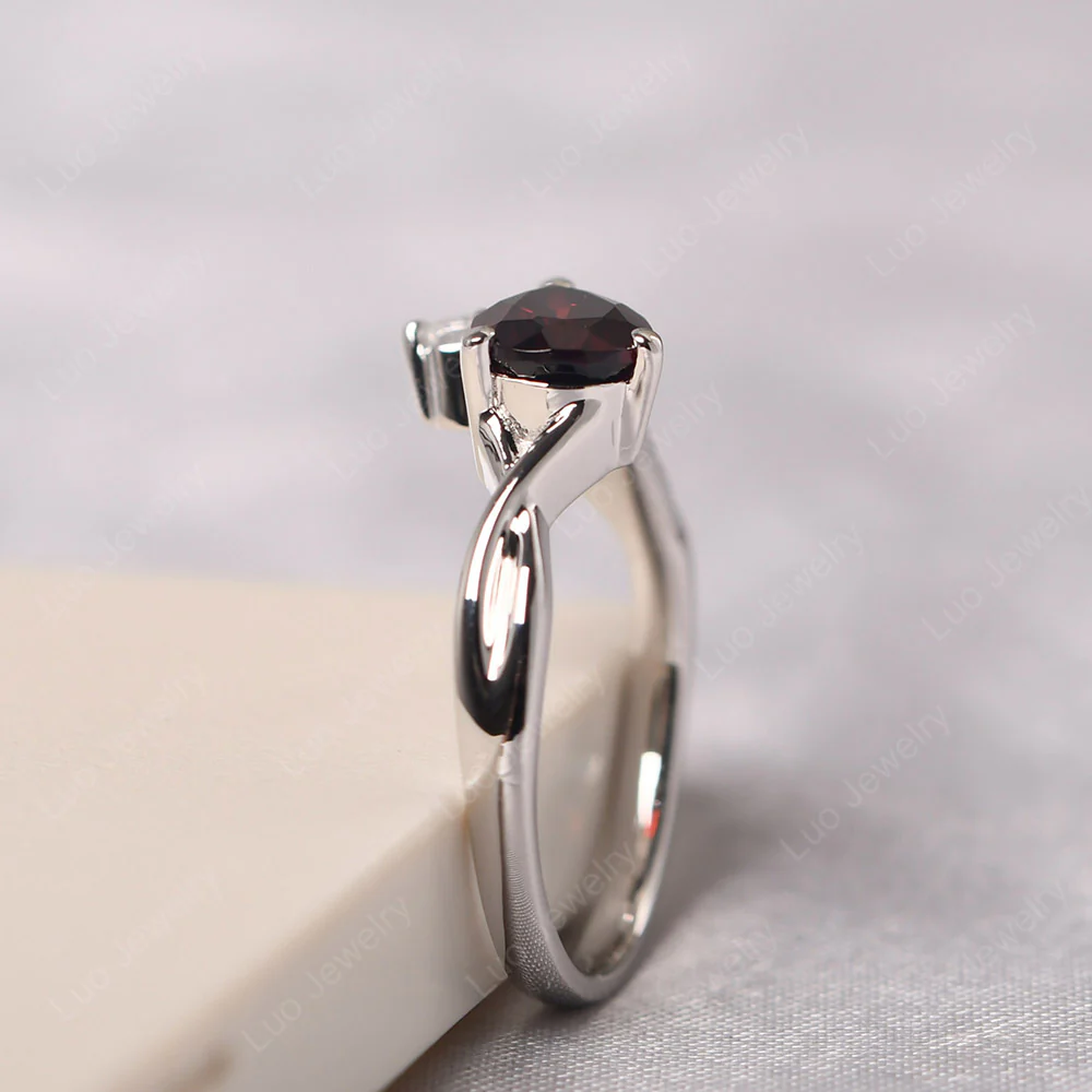 Pear Shaped Horizontal Garnet Ring - Image 4