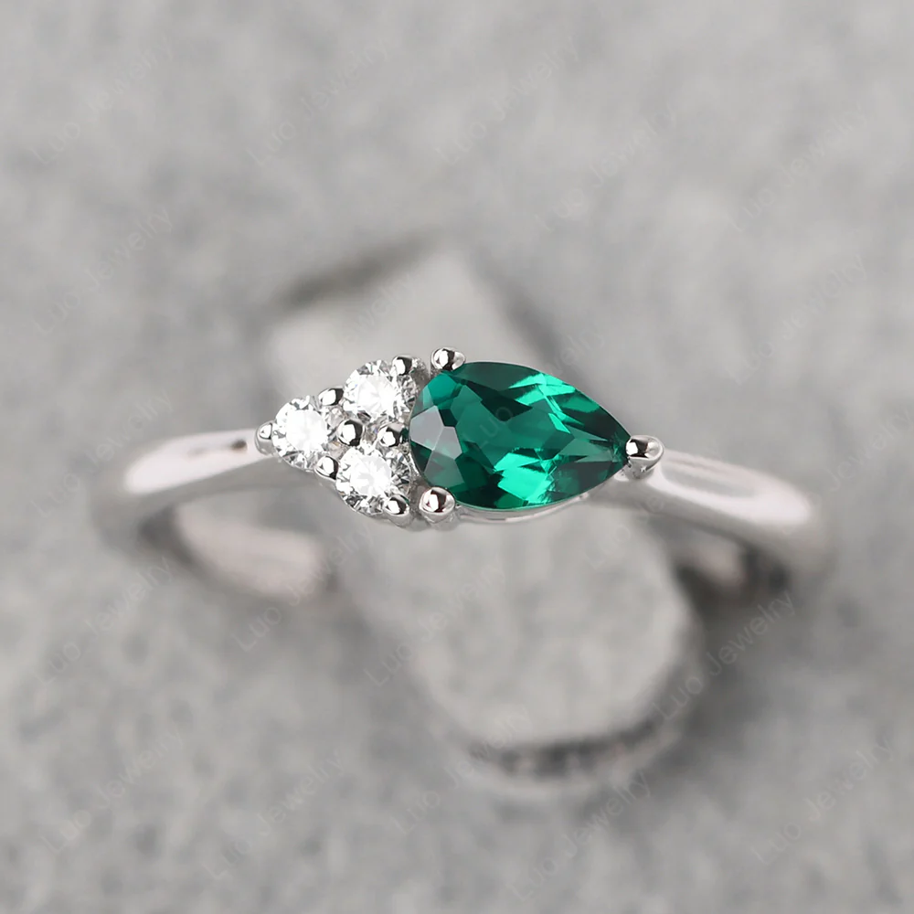 Petite Emerald Ring