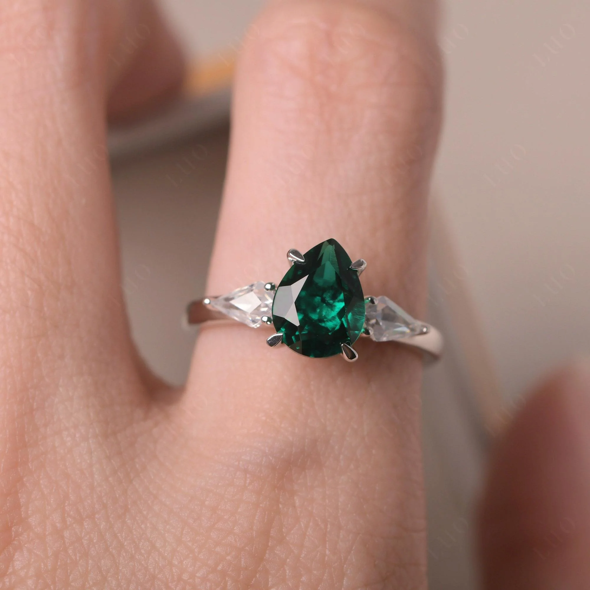 Pear Emerald Trilogy Engagement Ring - Image 5