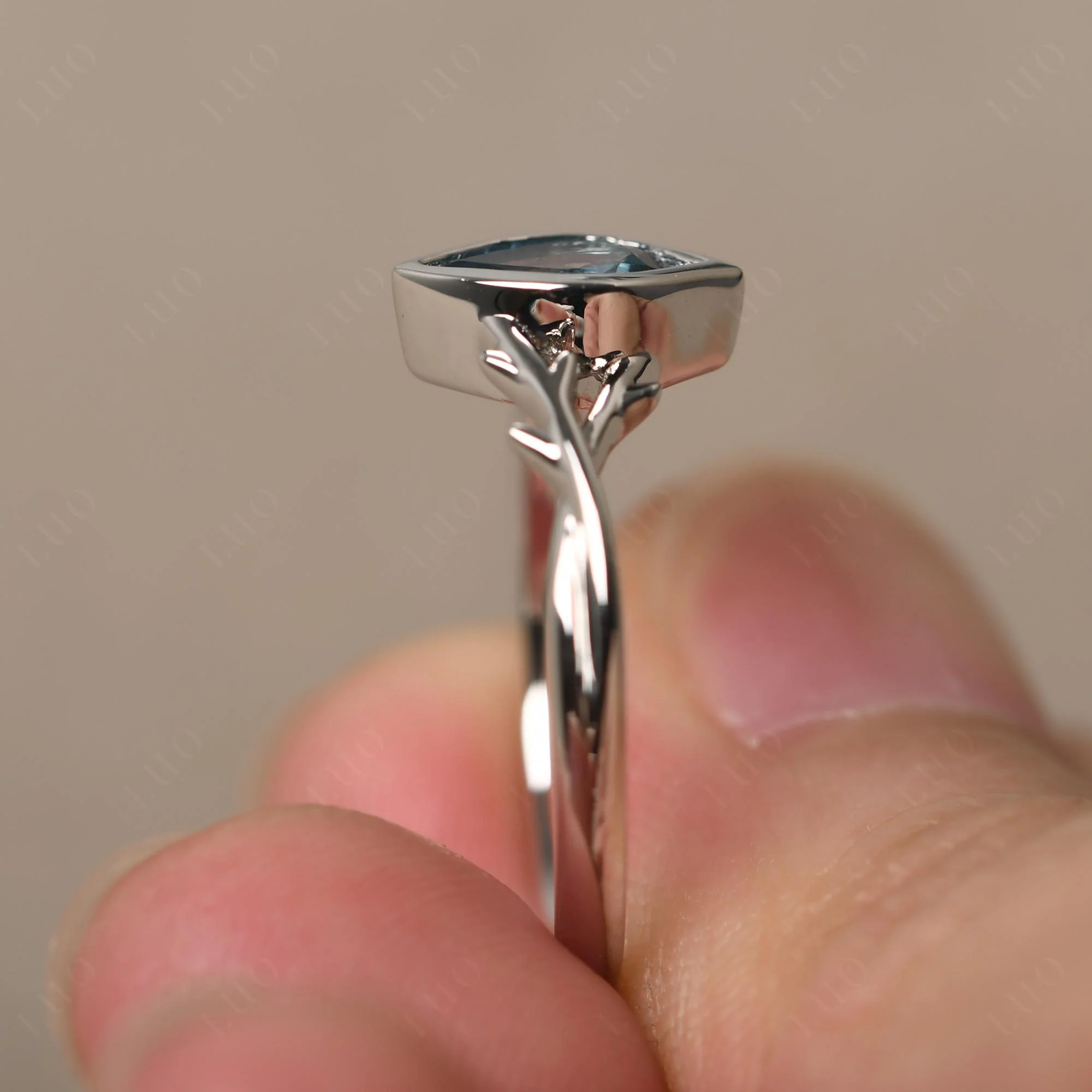 London Blue Topaz Twig Ring - Image 32