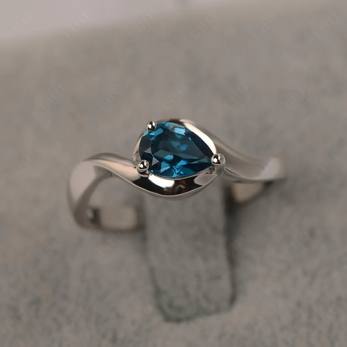 London Blue Topaz Pear Solitaire Ring - Image 10