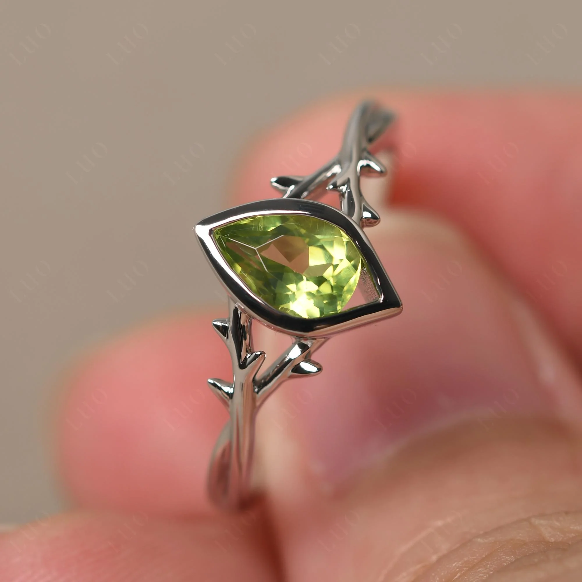 Peridot Twig Ring - Image 29