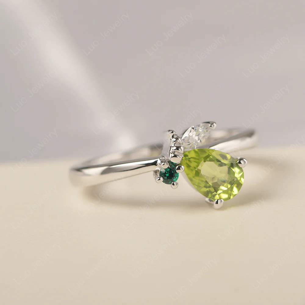 Peridot Bee Engagement Ring - Image 2