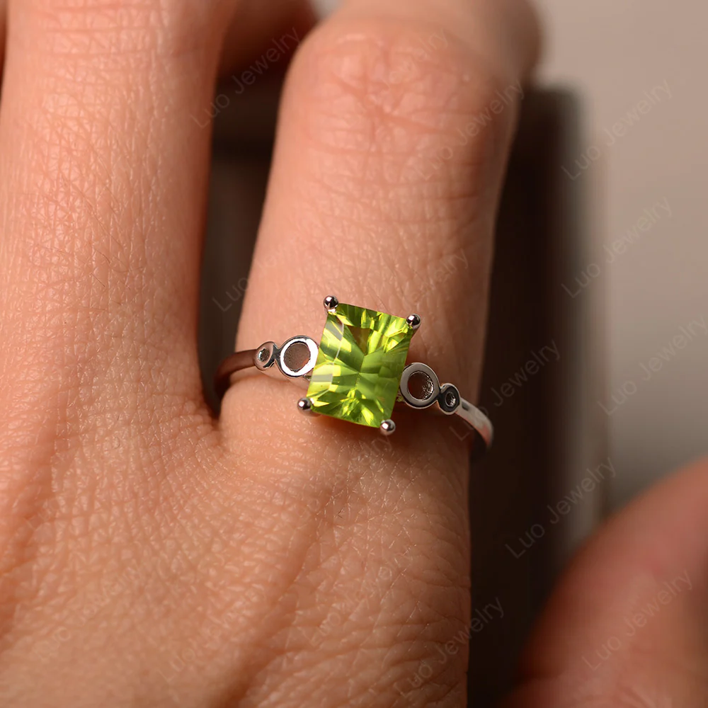 Antique Emerald Cut Peridot Solitaire Ring - Image 4