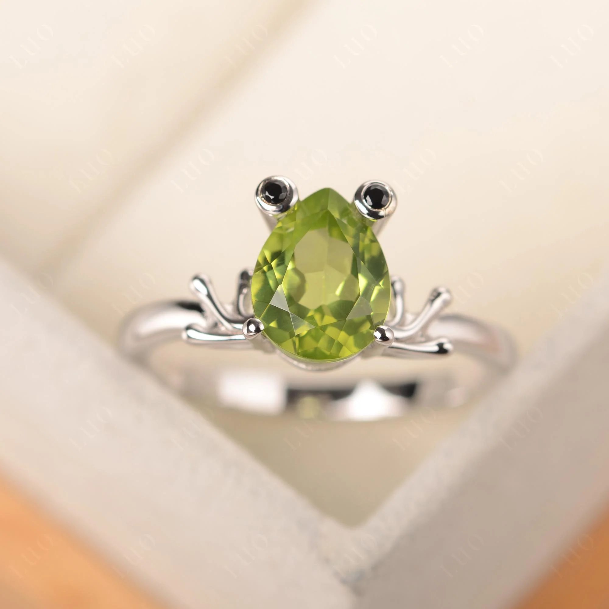 Peridot Frog Promise Ring - Image 29
