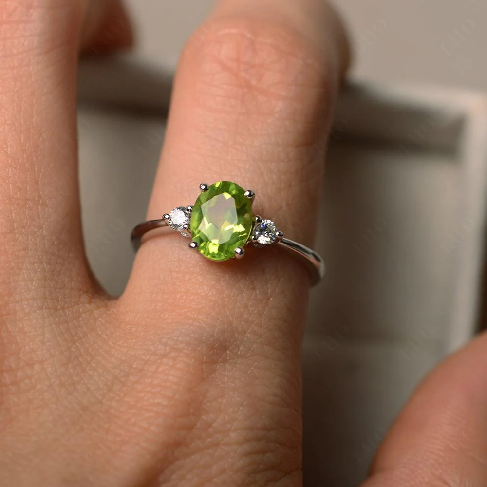 Trilogy Oval Peridot Ring - Image 32