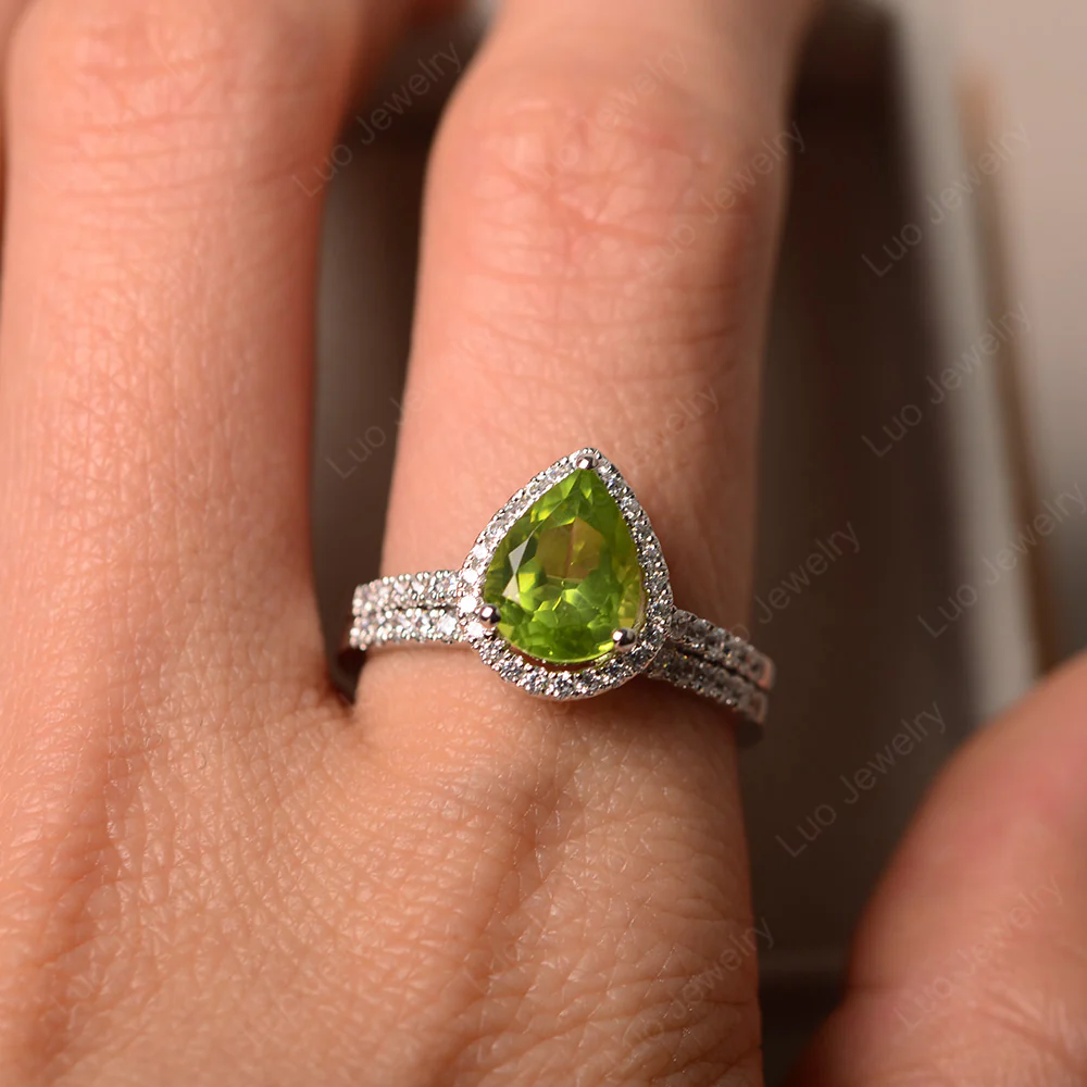 Peridot Pear Shaped Engagement Ring Set - Image 4