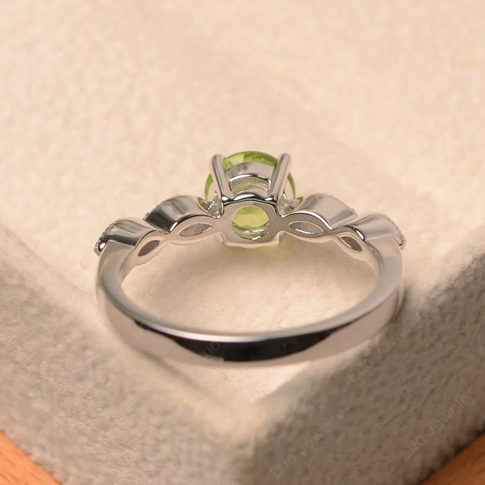 Peridot Milgrain Vintage Inspired Ring - Image 3