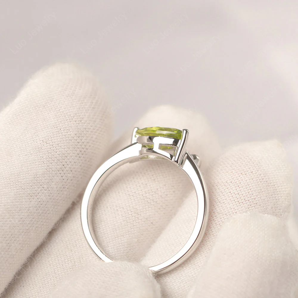 Peridot Swan Ring - Image 3