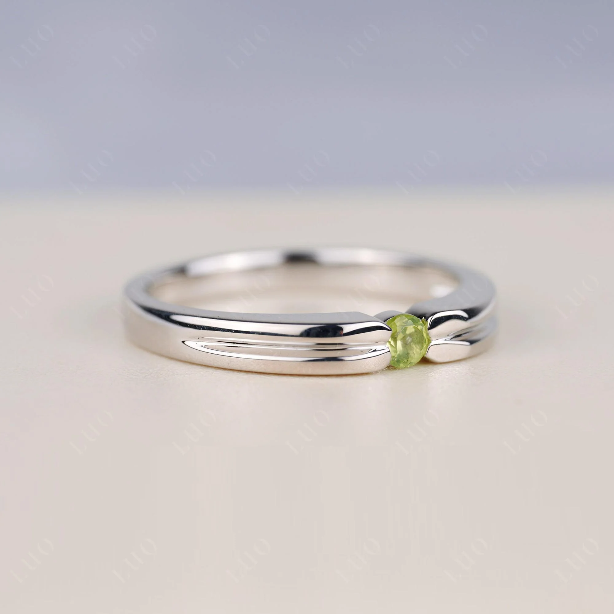 Peridot Solitaire Band Ring - Image 2