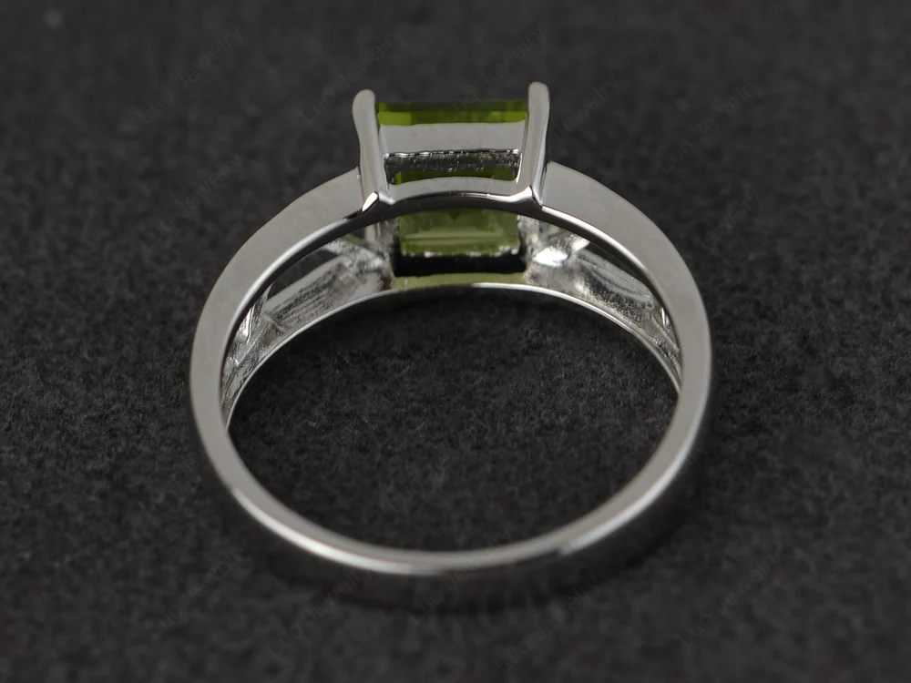 Peridot Solitaire Ring Wide Band - Image 3