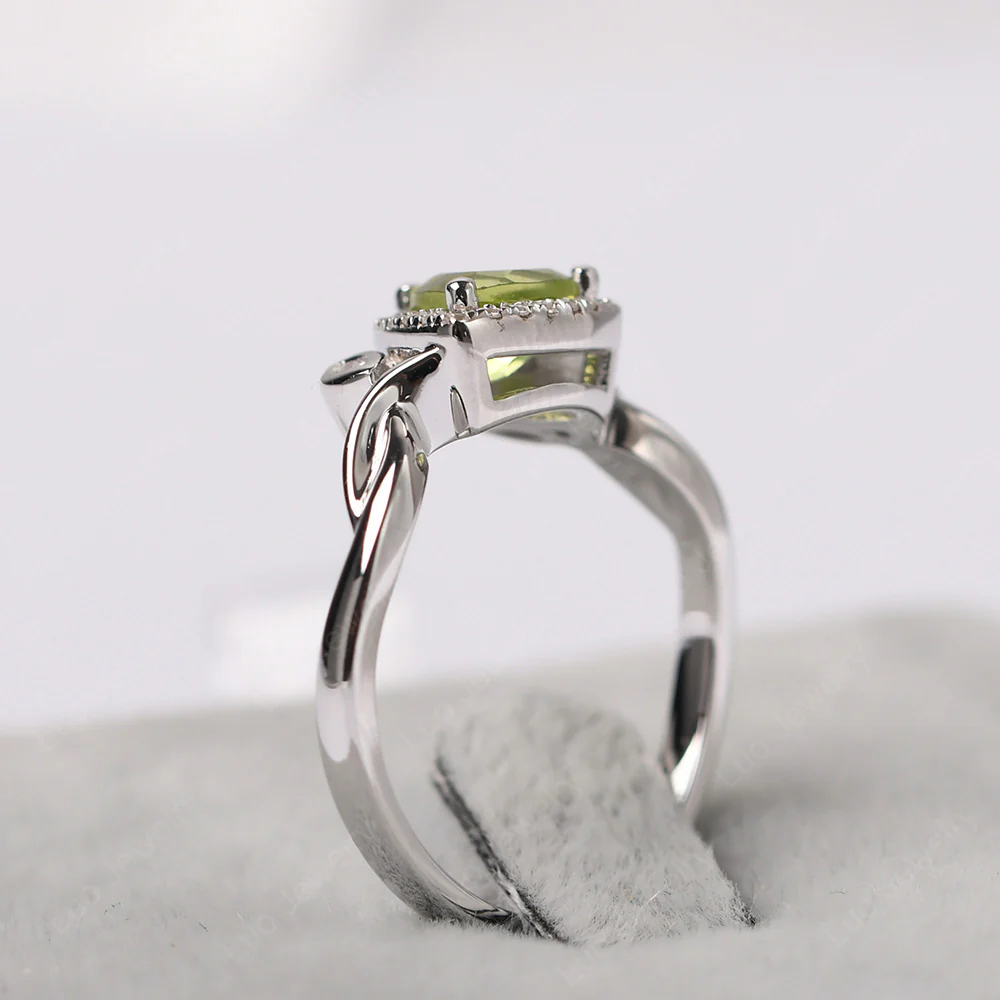 Peridot Twisted Leaf Ring - Image 5
