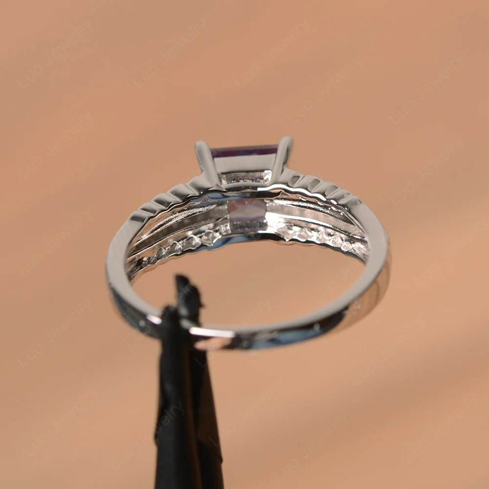 Alexandrite Scalloped Ring - Image 3