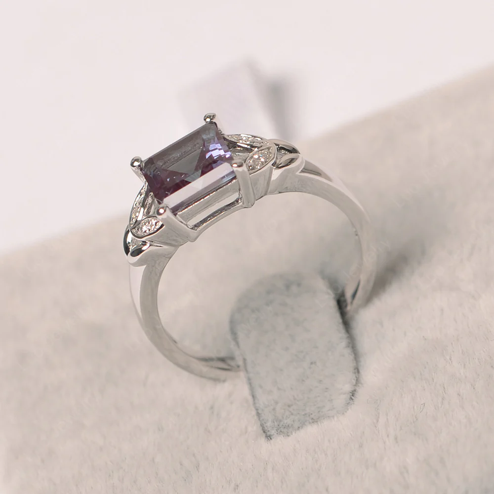 Square Cut Alexandrite Leaf Ring - Image 2