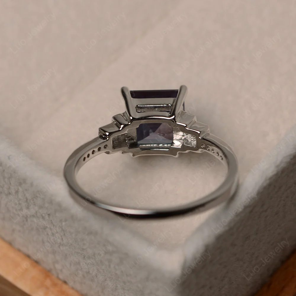 Alexandrite Elegant Engagement Ring - Image 3