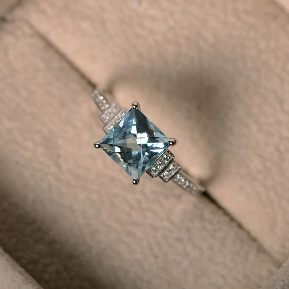 Aquamarine Elegant Engagement Ring - Image 2