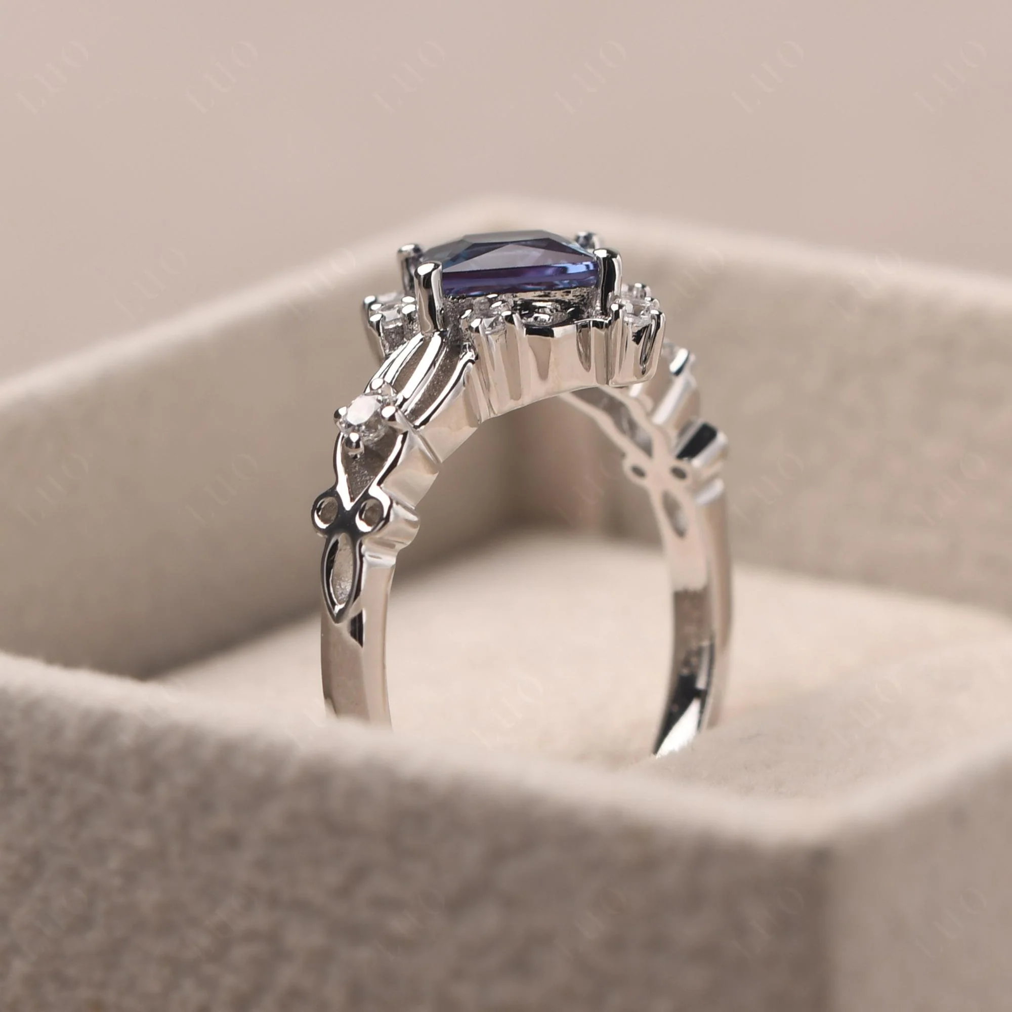 Princess Cut Alexandrite Art Deco Ring - Image 32