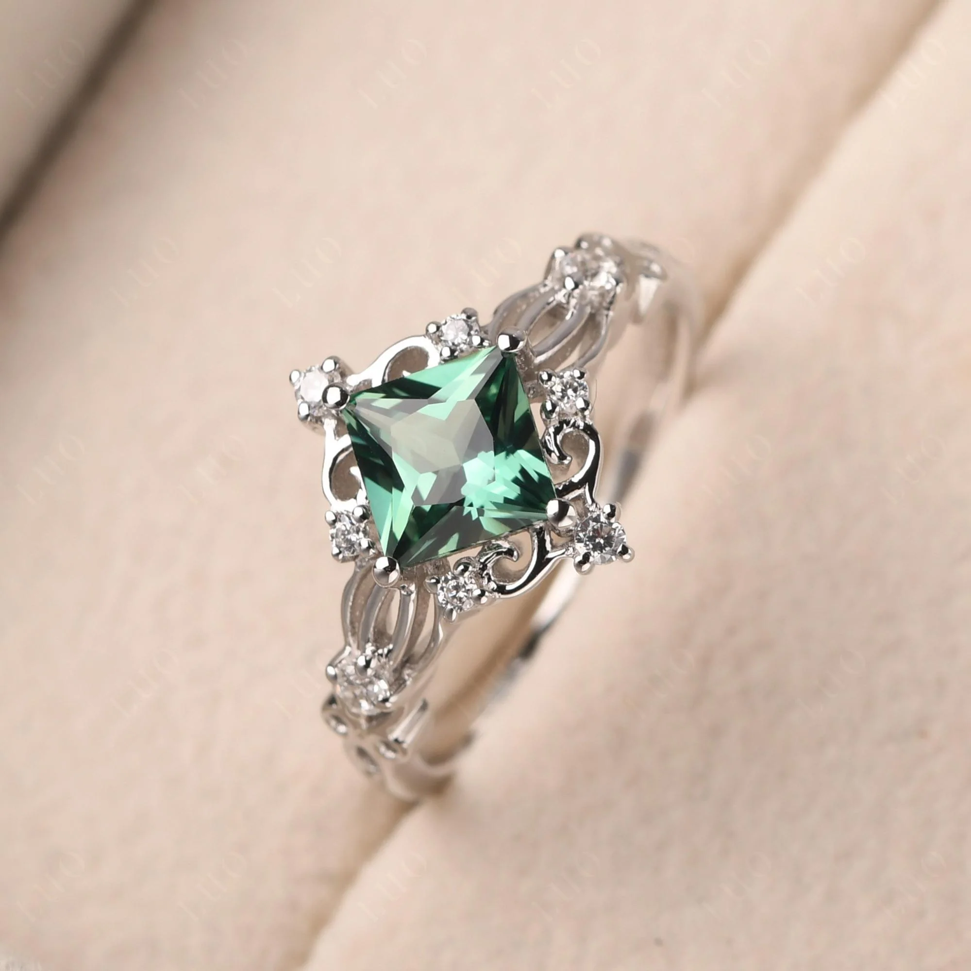 Green Sapphire Art Deco Ring - Image 29