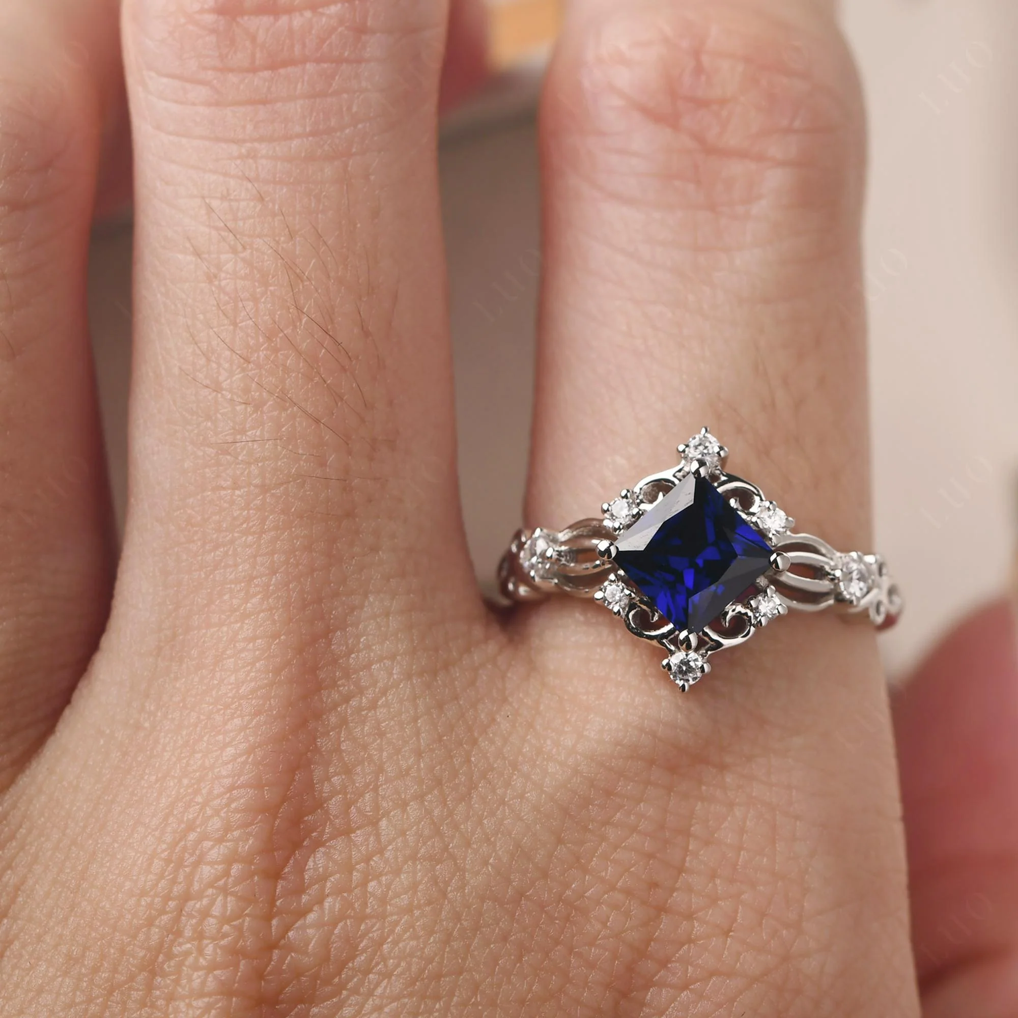 Sapphire Art Deco Ring - Image 33