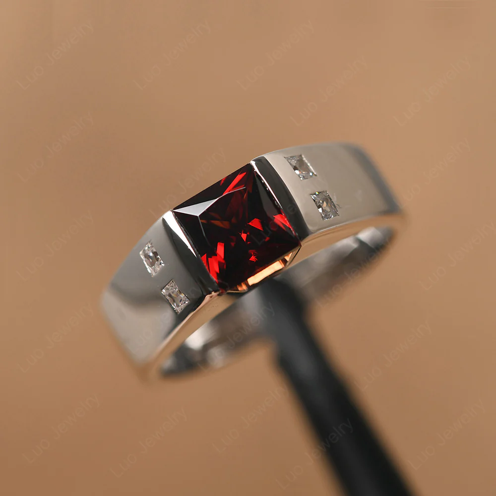 Men's Princess Cut Garnet Ring - Image 10