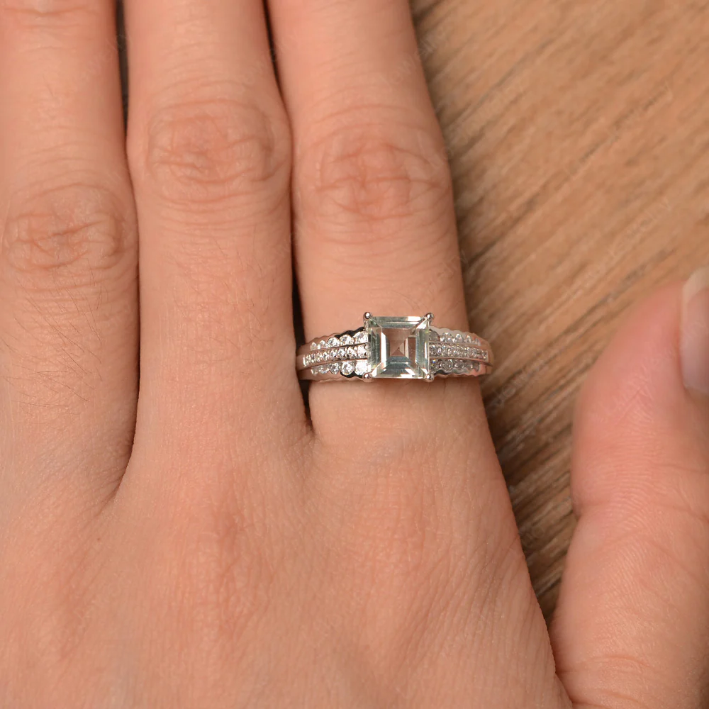 Green Amethyst Scalloped Ring - Image 4
