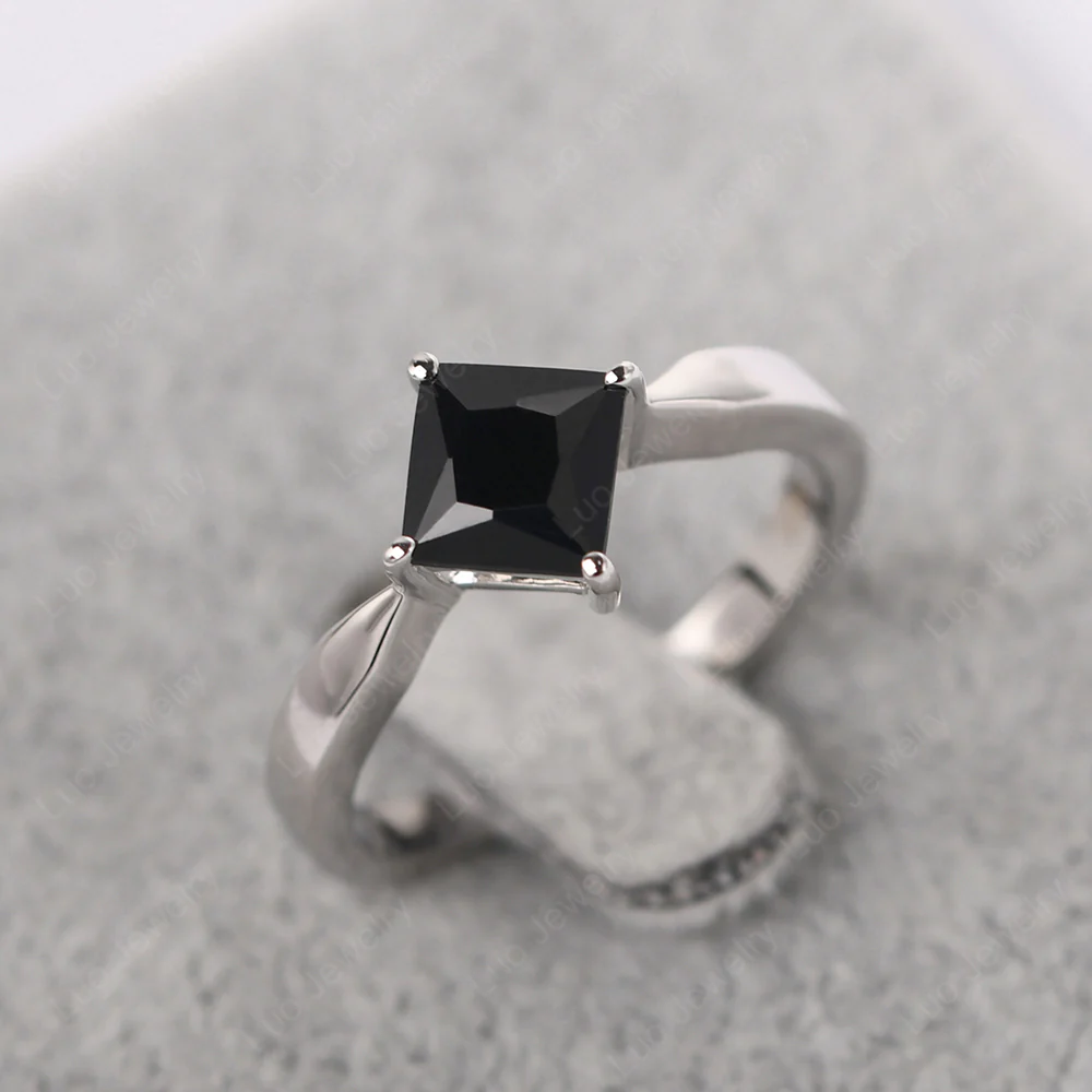 Black Spinel Princess Cut Kite Set Ring - Image 2