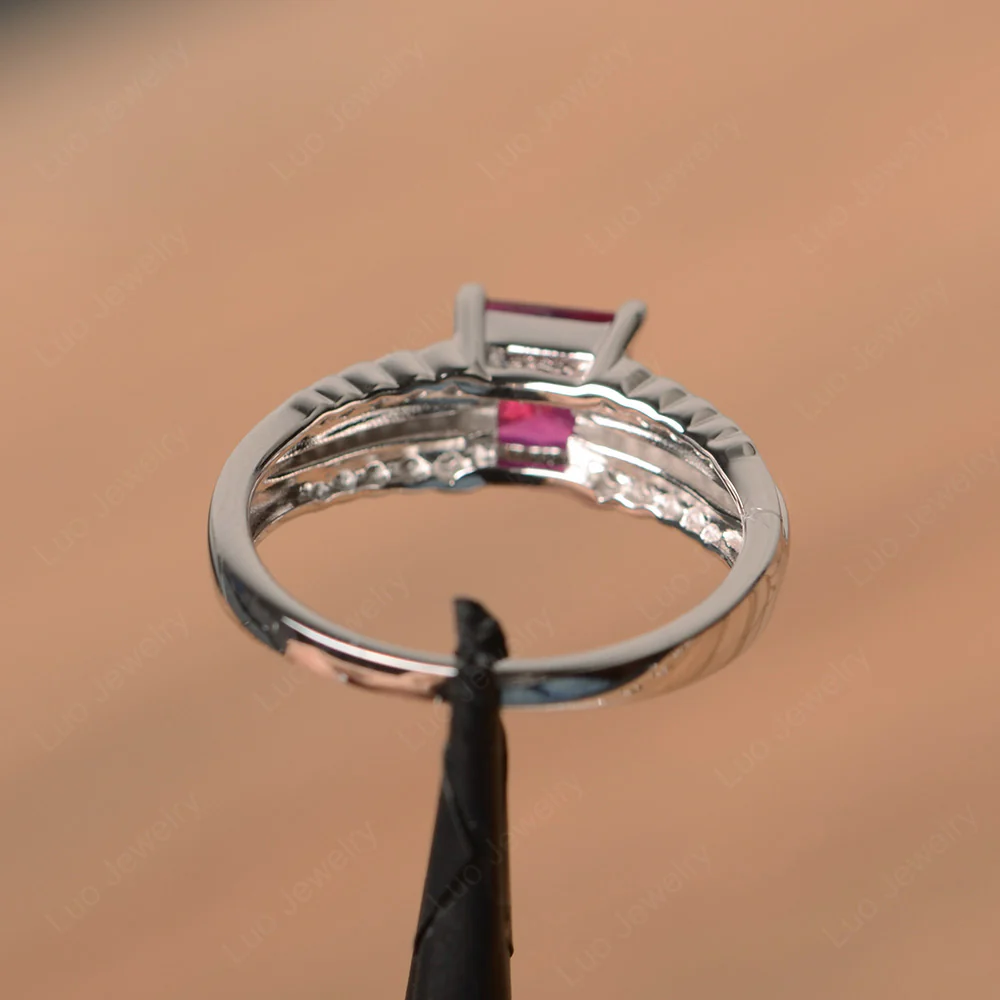 Ruby Scalloped Ring - Image 3