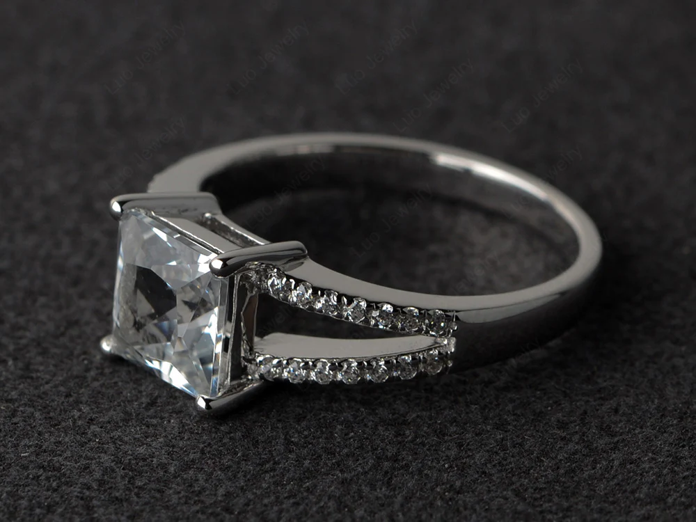 Princess Cut White Topaz Split Shank Ring - Image 2