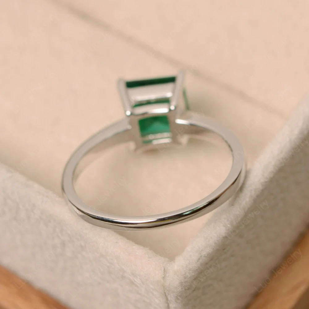 Emerald Minimal Engagement Ring - Image 4