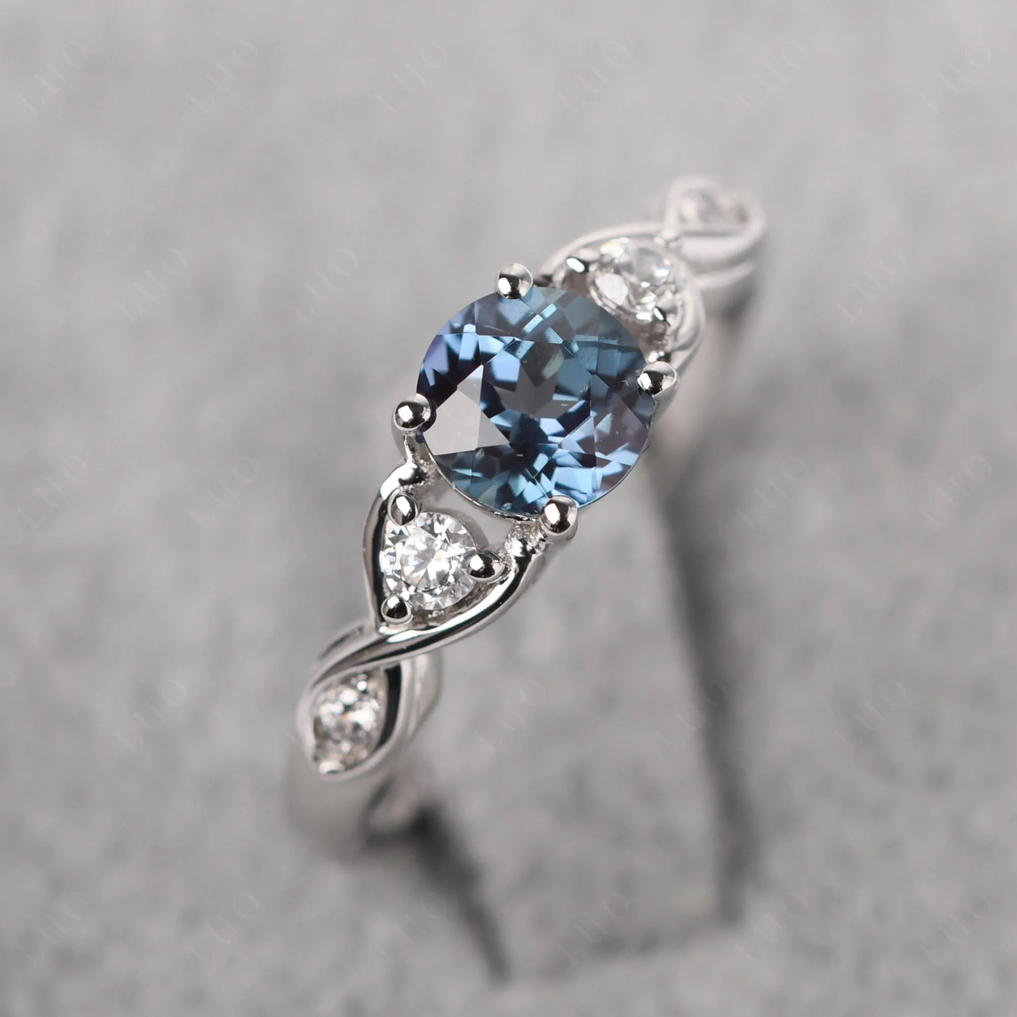 Alexandrite Twisted Ring - Image 30