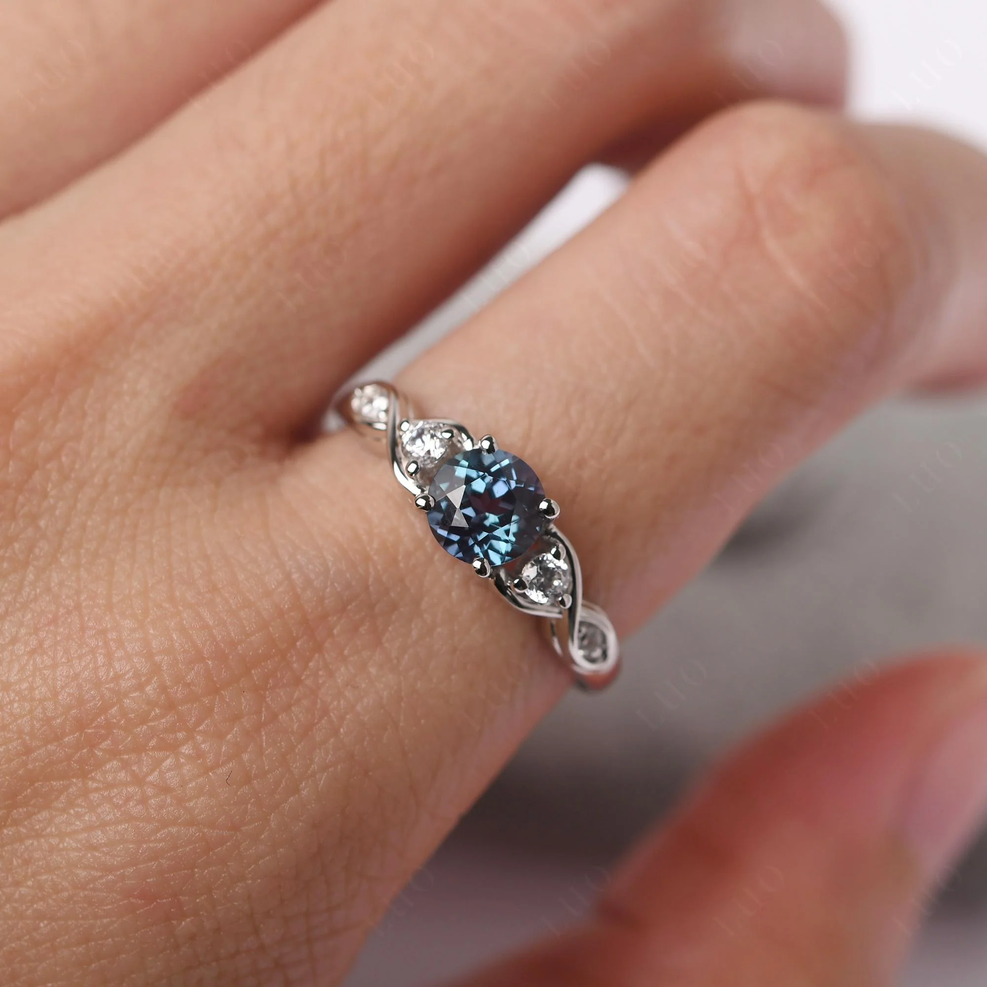 Alexandrite Twisted Ring - Image 33