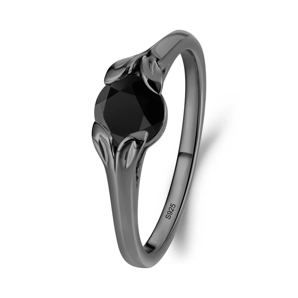 Round Black Spinel Leaf Ring