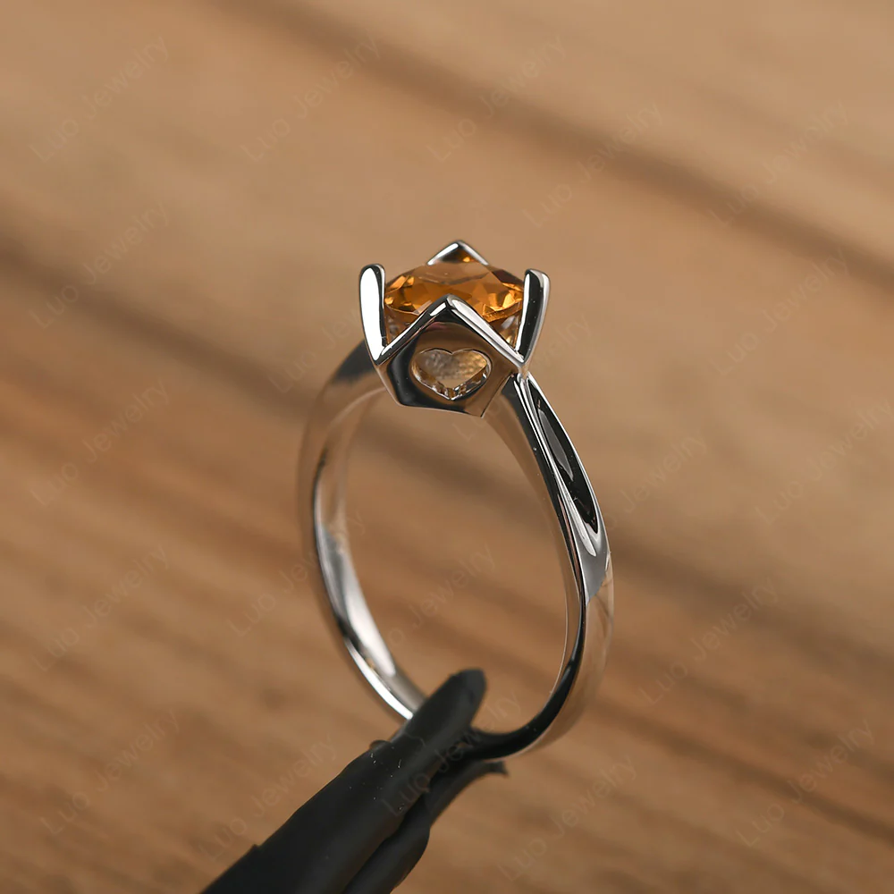 Round Citrine Solitaire Ring - Image 4