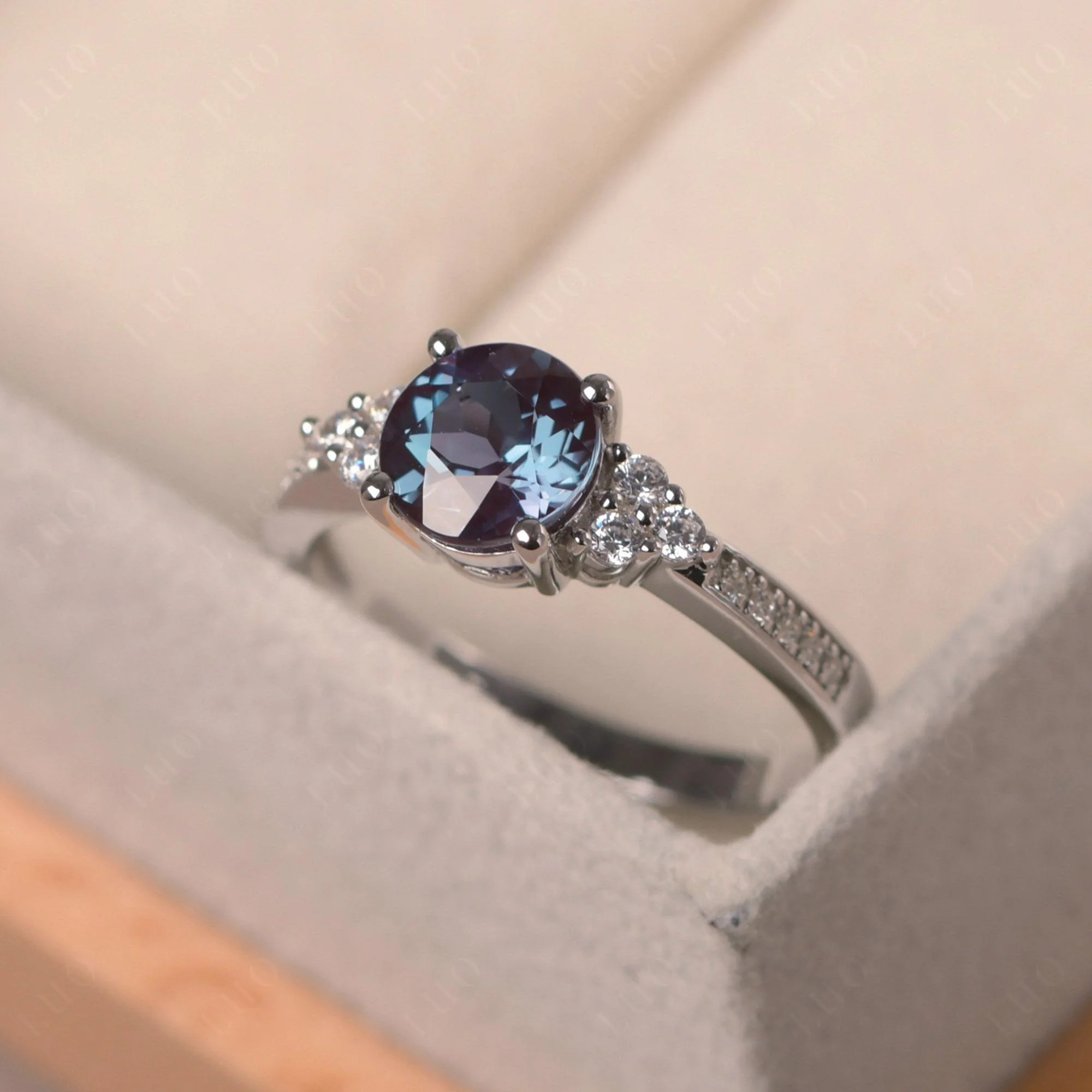 Round Cut Alexandrite Engagement Ring - Image 30