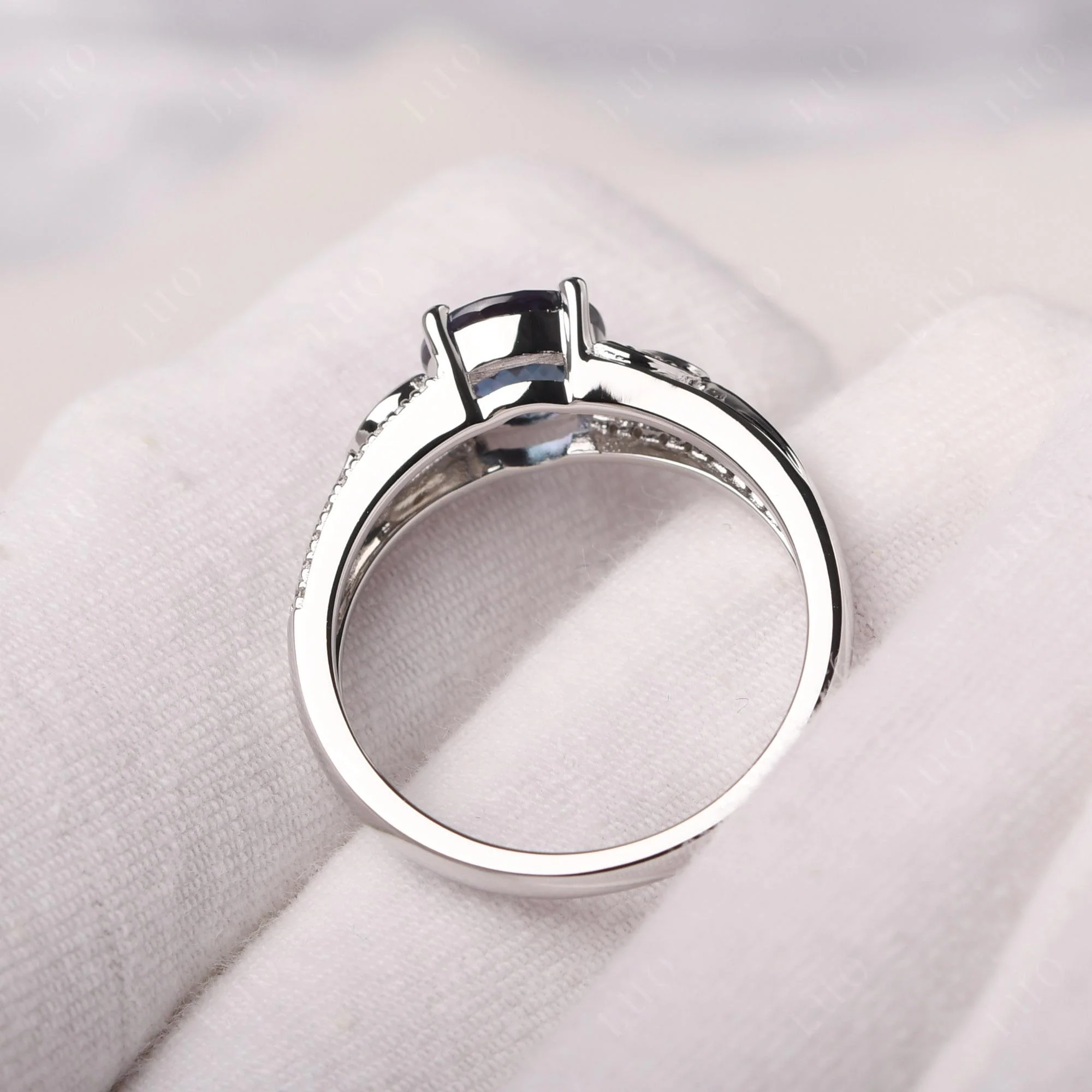 Leaf Inspired Alexandrite Engagement Ring - Image 12