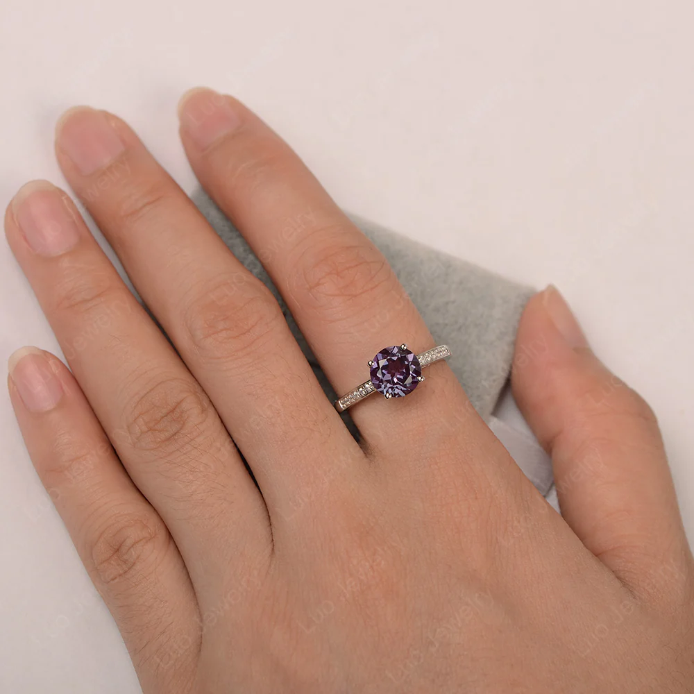 Round Cut Alexandrite Ring - Image 2