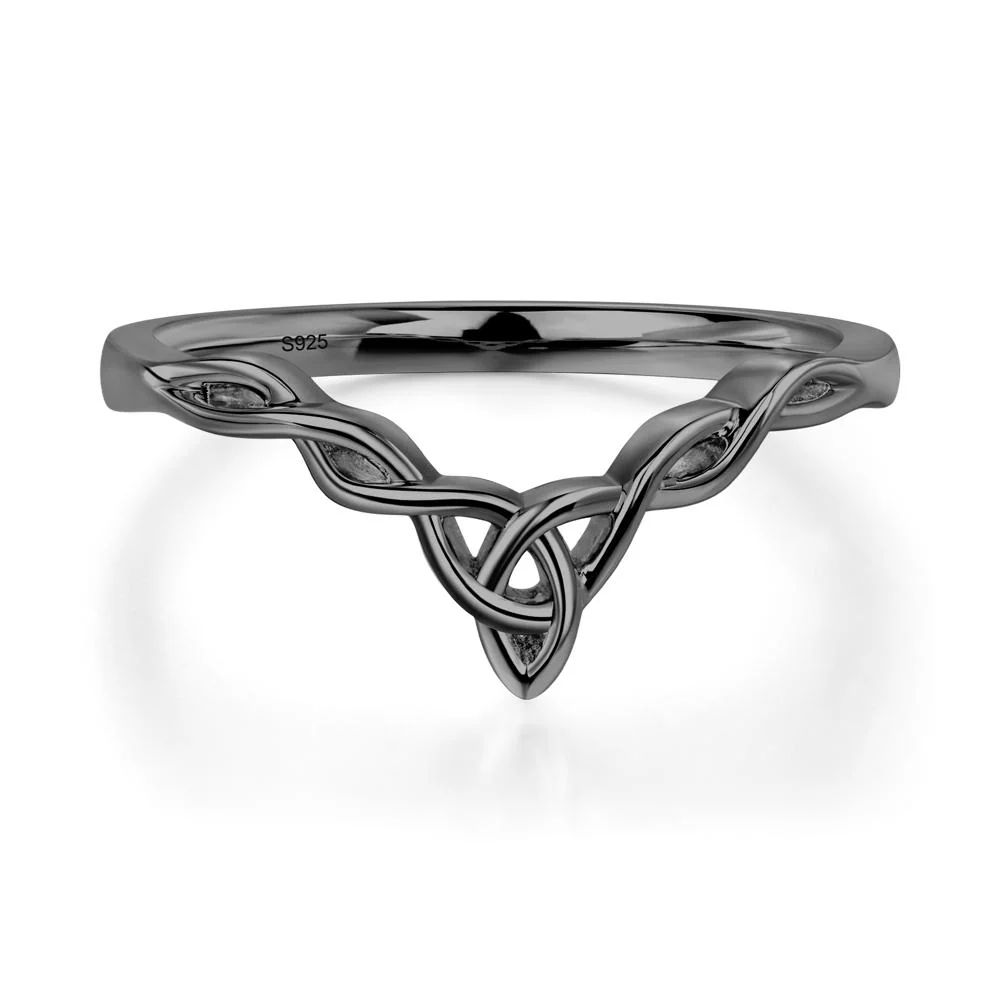Round Cut Amethyst Celtic Ring - Image 24